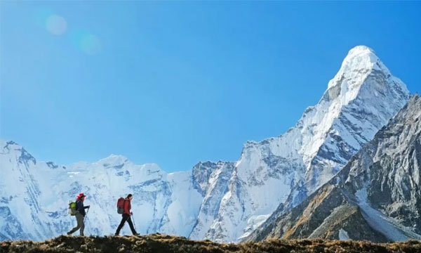 এভারেস্ট অভিযানে নতুন নিয়ম আনছে নেপাল