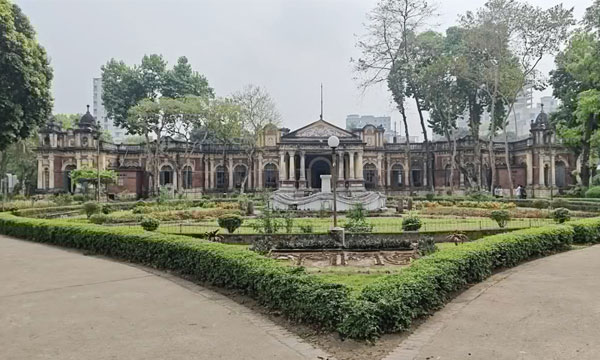 ঈদের ছুটিতে কাছেই ময়মনসিংহ ভ্রমণ