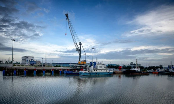 কুয়াকাটার কাছেই ঘুরে আসুন পায়রা সমুদ্রবন্দর