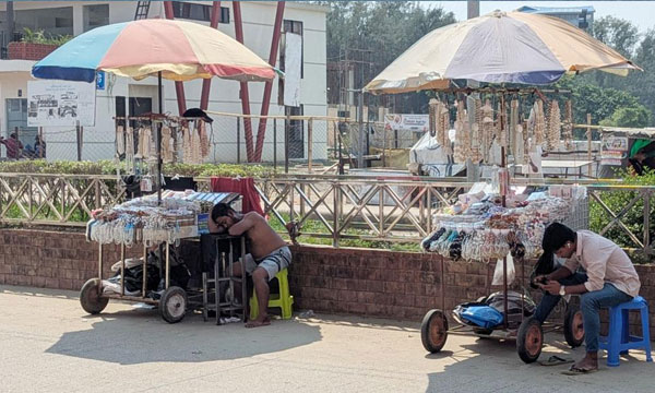 গরমে ধাক্কা খাচ্ছে কক্সবাজারের পর্যটন খাত