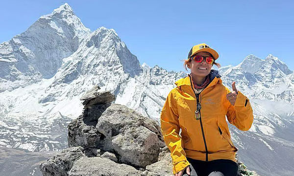 এভারেস্ট থেকে মাত্র ৪০০ মিটার দূরে মৃত্যুঝুঁকি, তবু থামেননি নিম্নি