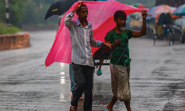 পাঁচ দিনের ভারি বৃষ্টির পূর্বাভাস