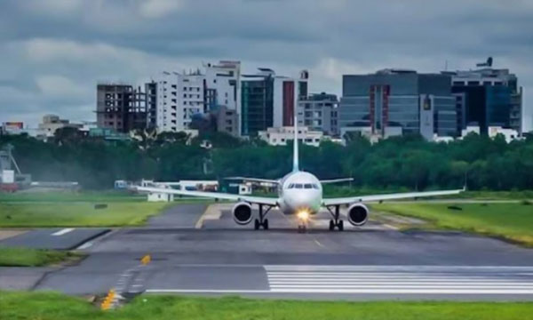 বৈরী আবহাওয়ায় শাহজালালে ফ্লাইট বিপর্যয়