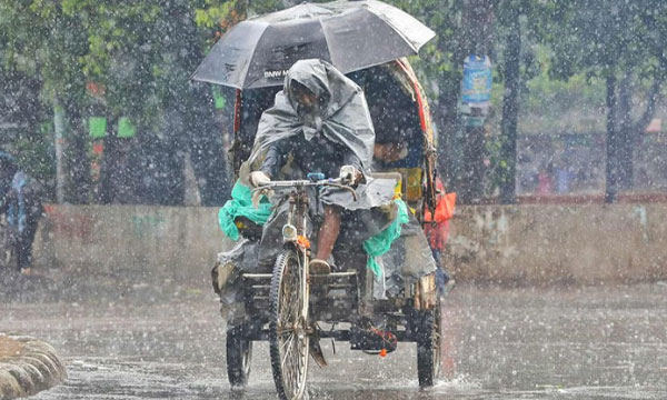 আজও বৃষ্টি ও ঝড়ের শঙ্কা, যেসব অঞ্চলে ভ্রমণে সতর্কতা